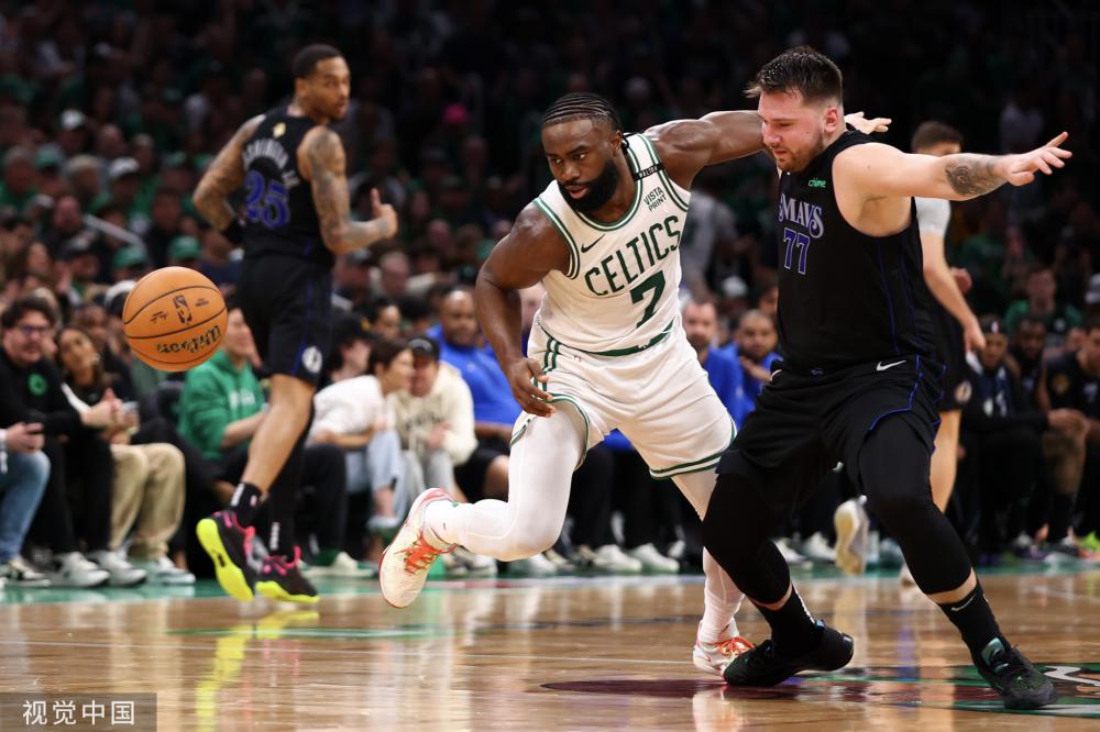 在俱乐部的 在俱乐部的