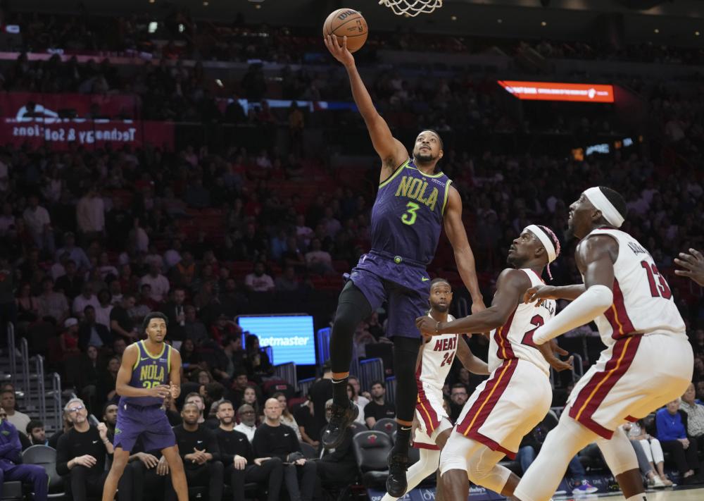 湖人坦途始于老詹悲情一跪 保送紫金军已成最圈钱剧本？