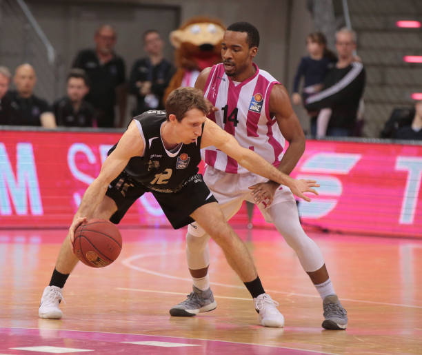 在随后的赛 在随后的赛