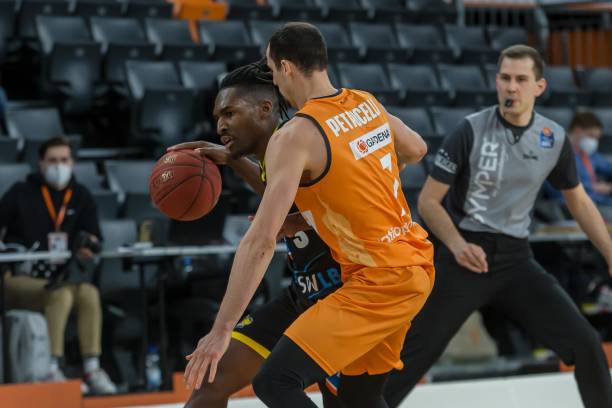 通过适时调 通过适时调