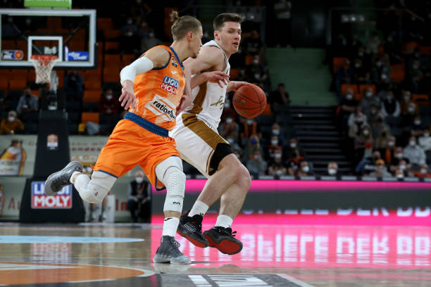 时都更具优 时都更具优