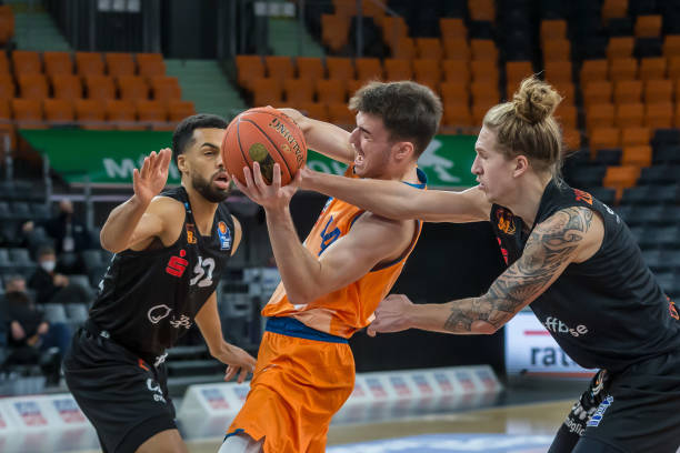 将对方命中 将对方命中